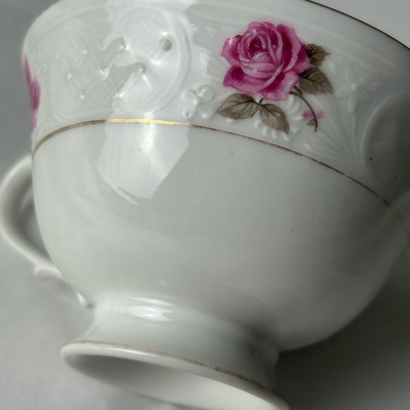 Bavaria Schumann Artzberg Germany Roses and Buds tea cup - Picture 3 of 9